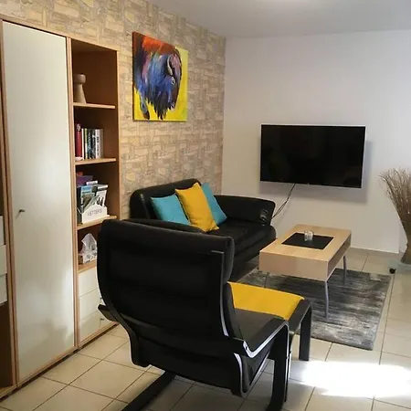 Zwischen Wald Und Reben Апартаменты Gollheim