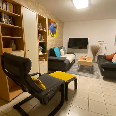 Zwischen Wald Und Reben Апартаменты Gollheim