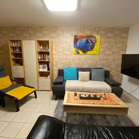 Zwischen Wald Und Reben *